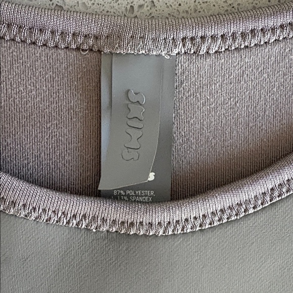 SKIMS Rubberized Scuba rubberized | Dipped Bikini bottom Gray (bottom ONLY) - Picture 5 of 7